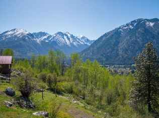 1128 Dempsey Rd, Leavenworth, WA 98826