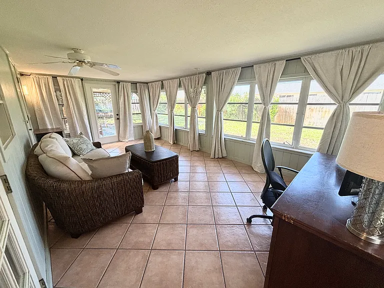 430 Coconut Dr — Photo 15