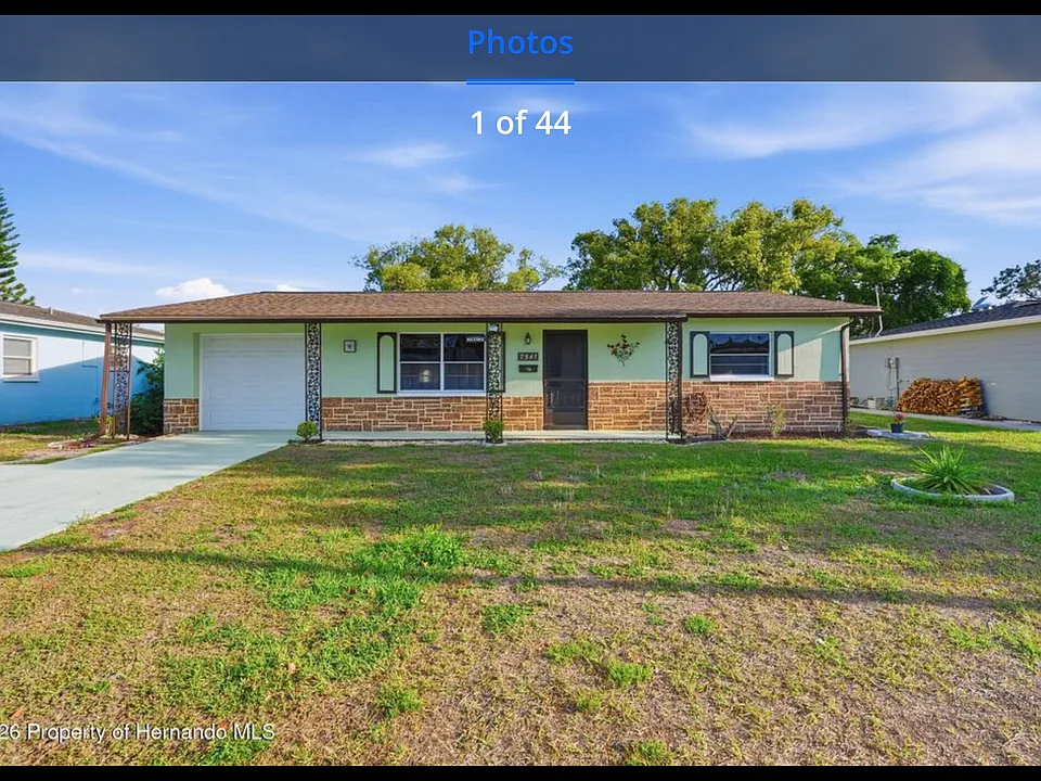 7541 Hollyridge Dr