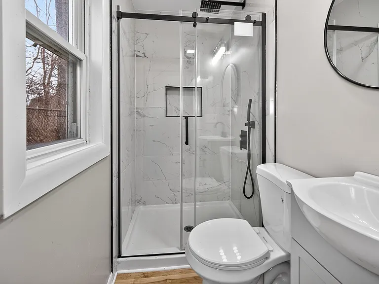 2804 Yankee Rd — Photo 10