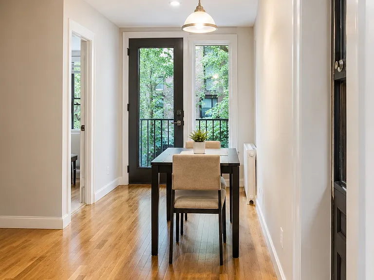 252 W 74th St #6B — Photo 4