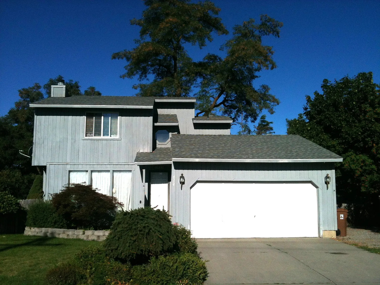 3 bed, 1898 sqft, $2,095 — Photo 1