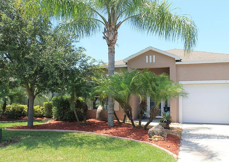 1st image of 863 Greenleaf Cir