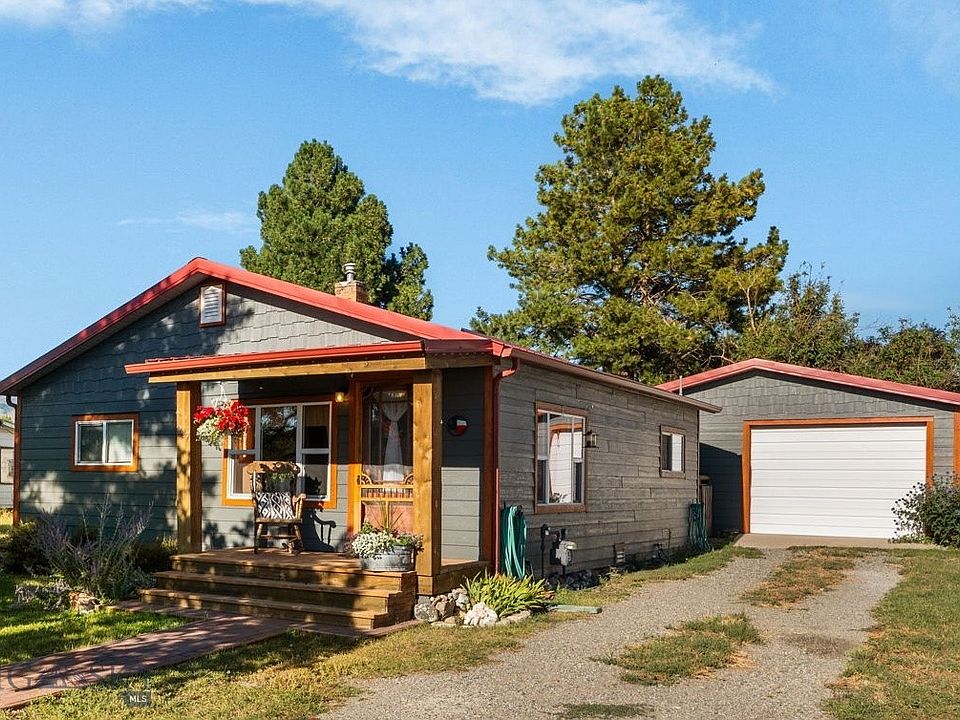 1st image of 217 Boundary St