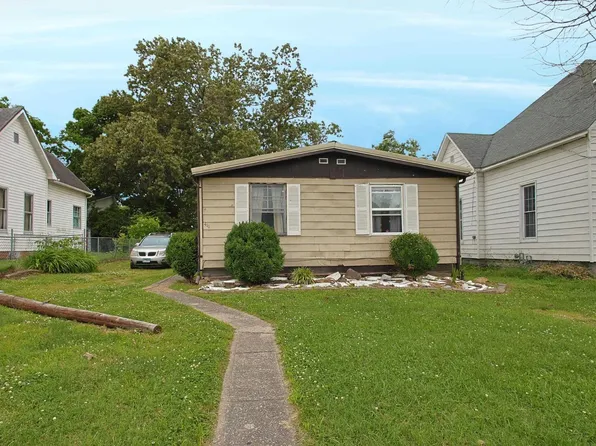 411 N Main St, Harrisburg, IL 62946