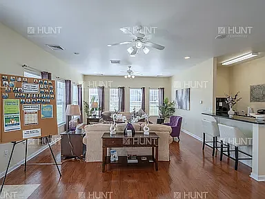 354 Naples Rd — Photo 8