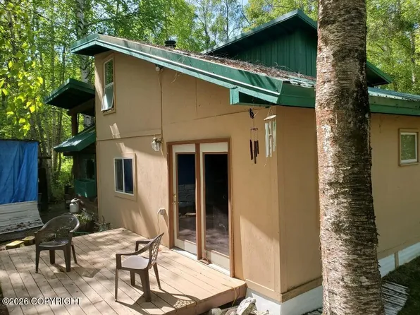 22120 S Easy St, Talkeetna, AK 99676