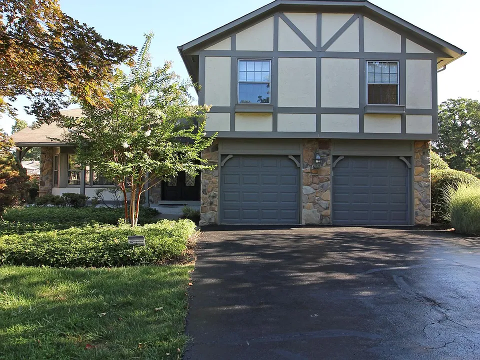 1507 W Kersey Ln