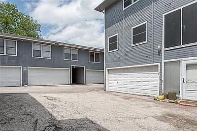 1st image of 5829 Phoenix Dr #2B-2Ba-1100Sqft