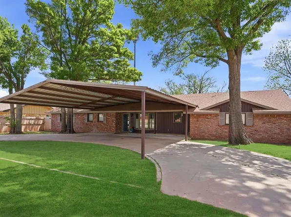 503 E Lincoln St, Hollis, OK 73550