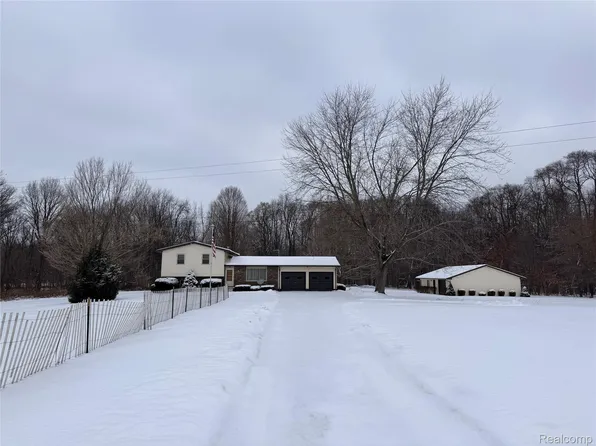 5376 Owosso Rd, Fowlerville, MI 48836