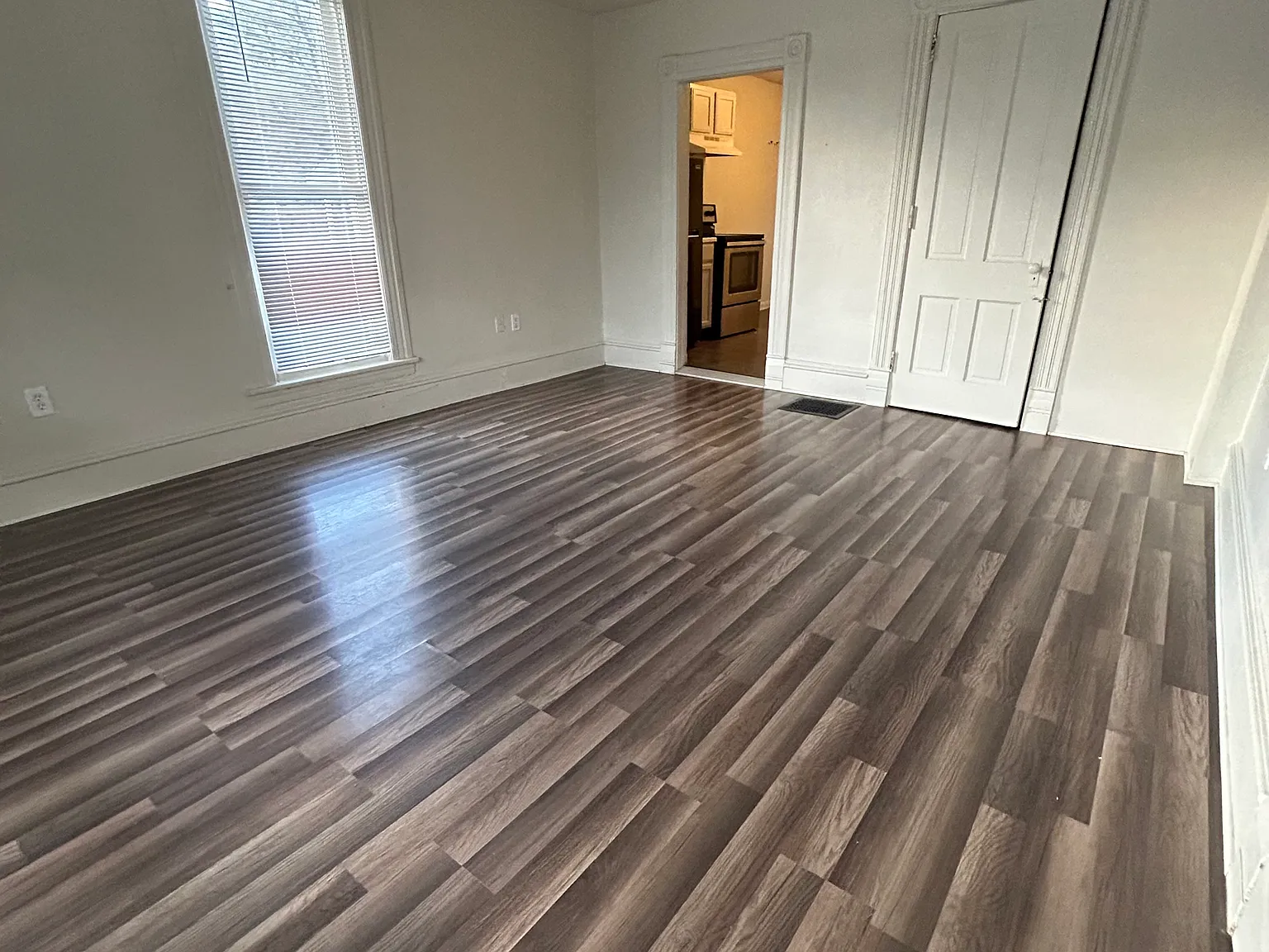 2 bed, 1020 sqft, $1,080 — Photo 3