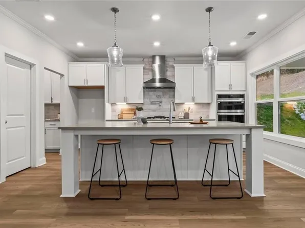 90 Riverwalk Manor Dr, Dallas, GA 30132