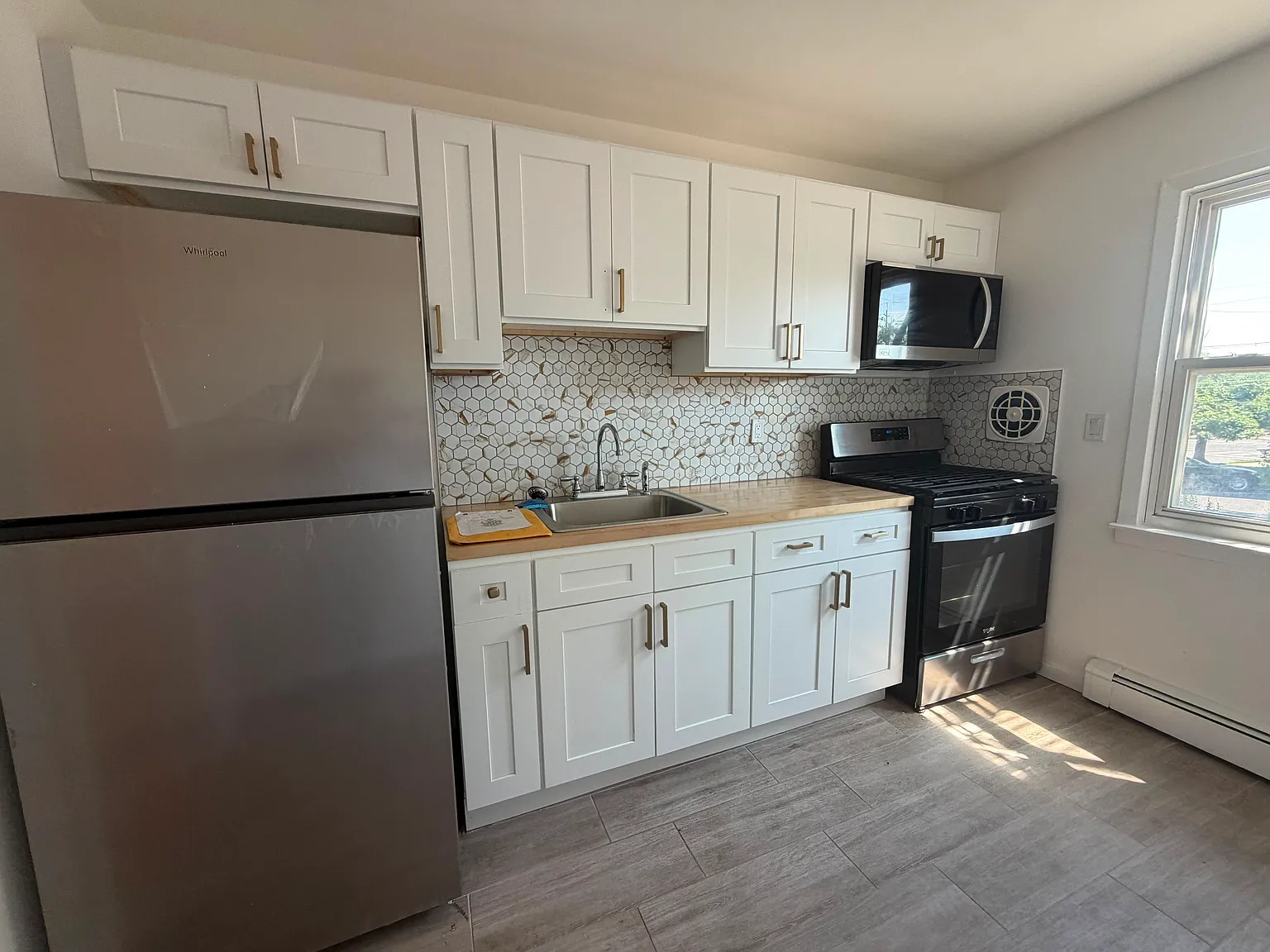 1 bed, 650 sqft, $1,700 — Photo 1