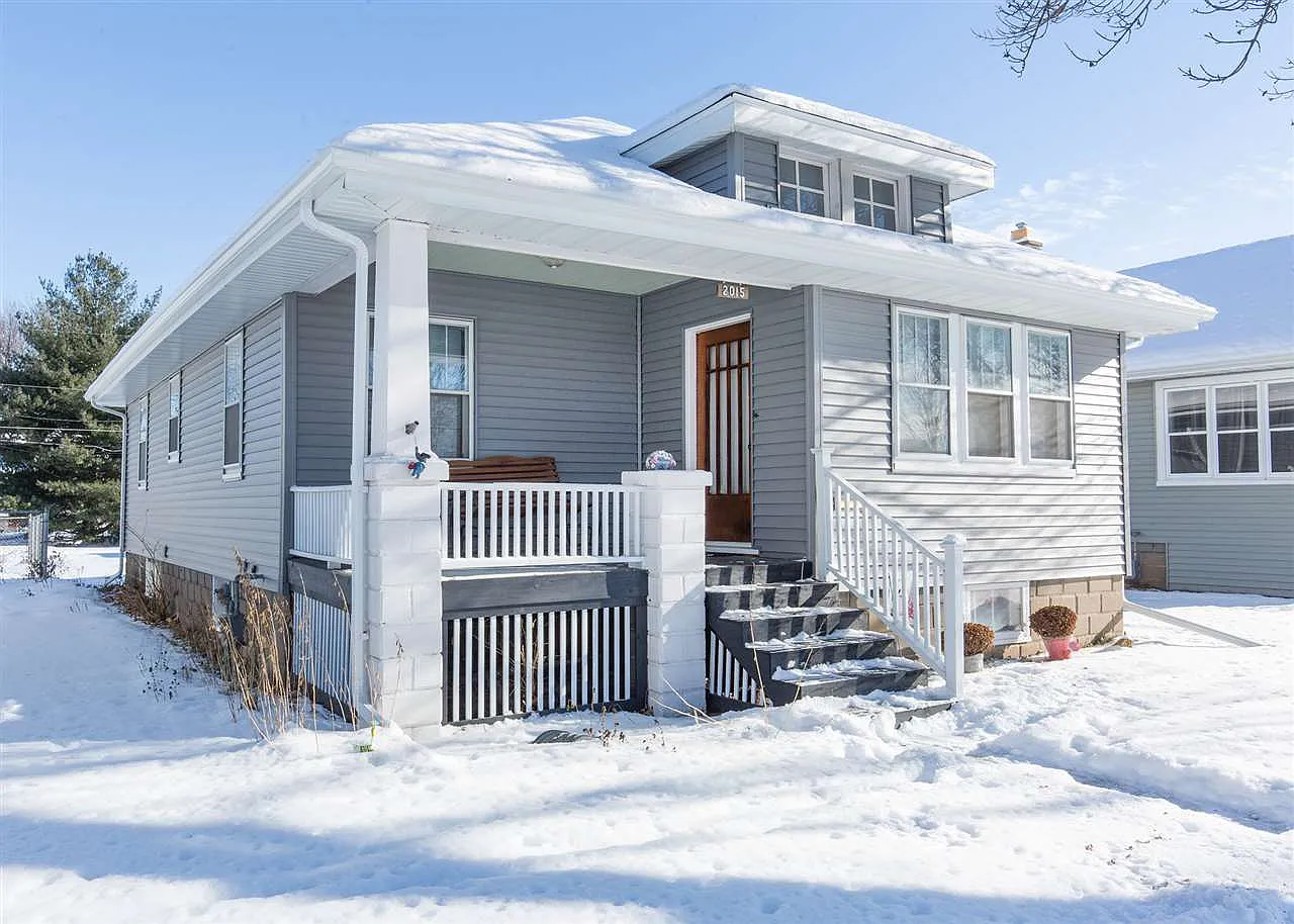 2015 42nd St photo 1