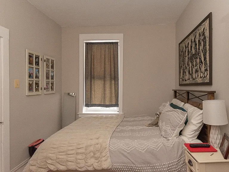 949 N Hoyne Ave #4 — Photo 16