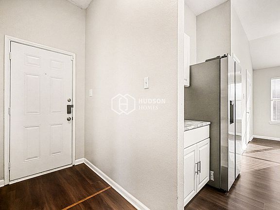 5th image of 857 Canyon Cove Dr
