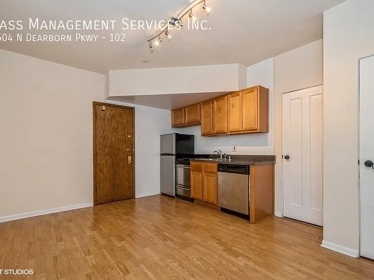 1504 N Dearborn Pkwy, Chicago, IL — Photo 12