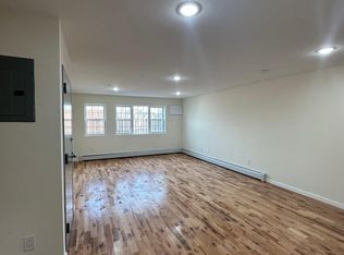 800 E 219th St #3, Bronx, NY 10467