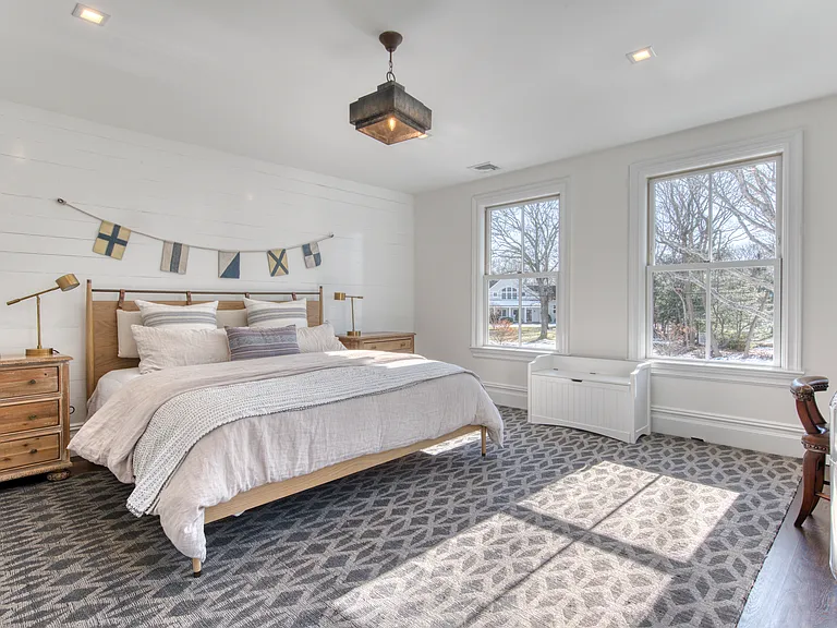 28 South Dr — Photo 18