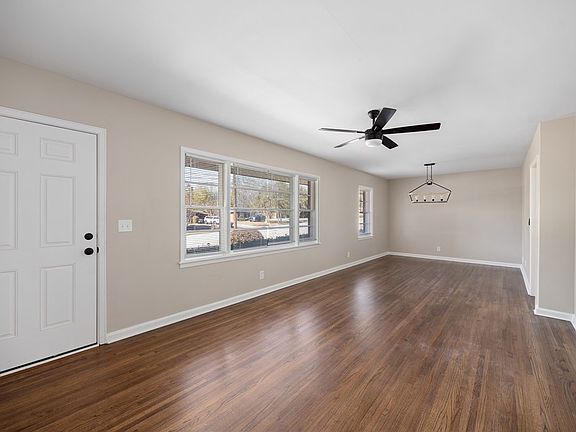 5th image of 4212 Chalfonte Dr