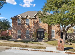 1905 Golden Trail Ct, Carrollton, TX 75010