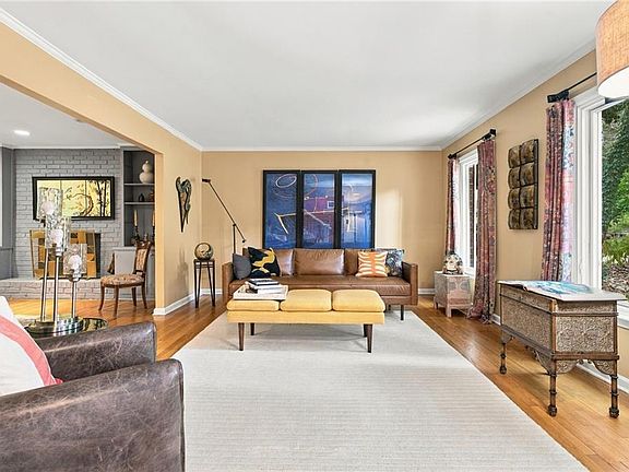 4th image of 3585 Sunderland Cir