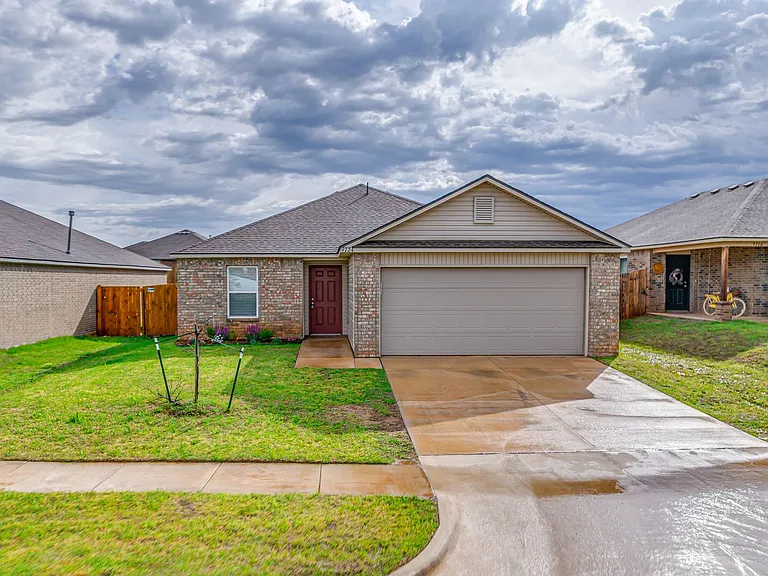 9724 Saddle Dr — Photo 32