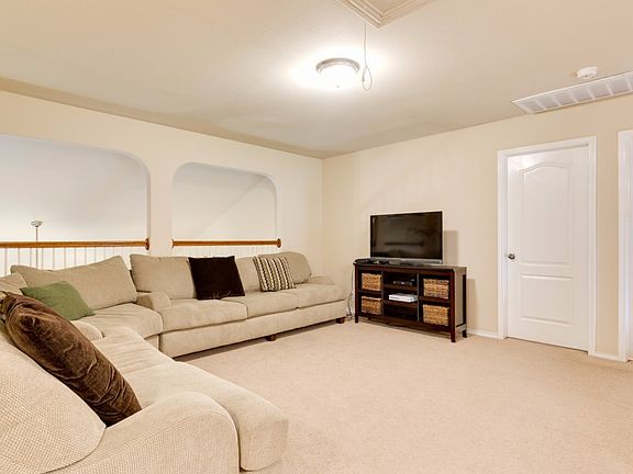 4th image of 4508 Santa Inez St