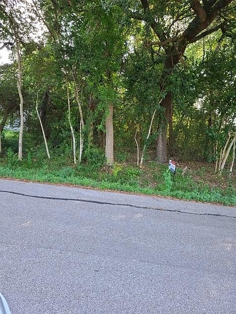 2nd image of 1116 Fay Rd