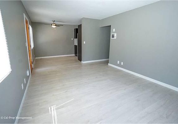 4th image of 3744 Bancroft St APT 1
