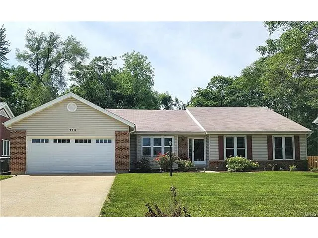 112 Dawnridge Dr photo 1