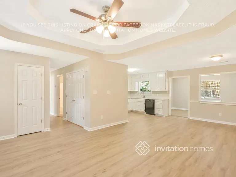 230 Chimney Ct — Photo 10
