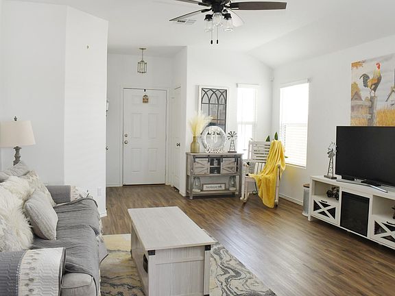 5th image of 249 Majestic Cedar Dr