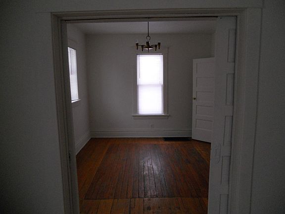 3rd image of 1037 Cleveland Ave
