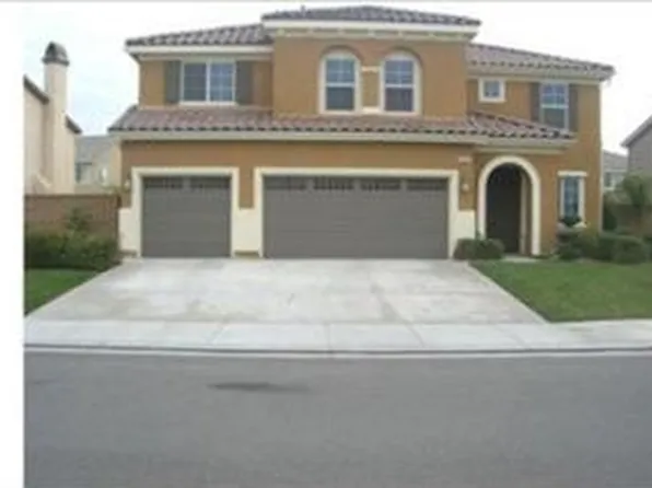 6556 Wells Springs St, Eastvale, CA 91752