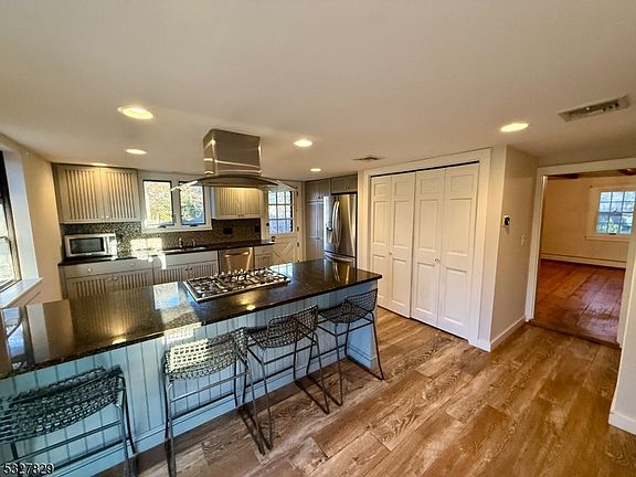 5th image of 971 Pottersville Rd