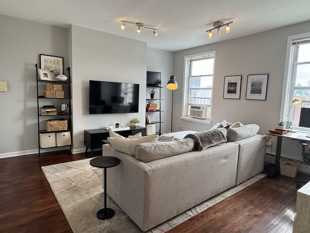 Building Photo - 102 Washington St #4C