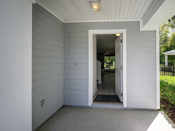5th image of 451 Sawmill Landing Dr