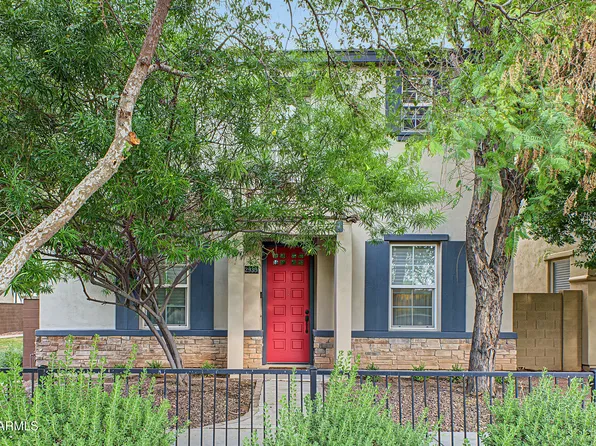 2933 N 48TH Street, Phoenix, AZ 85018