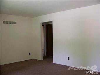 2nd image of 104 Timberbrook Dr APT B
