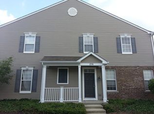 256 Springbrook Trl S, Oswego, IL 60543