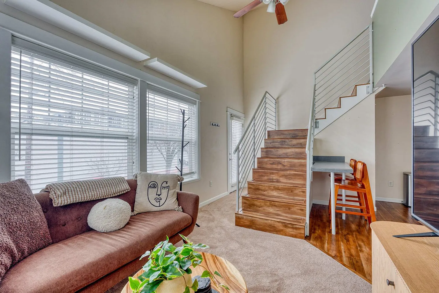 1 bed, 1.0 bath, 548 sqft, $2,953 — Photo 1