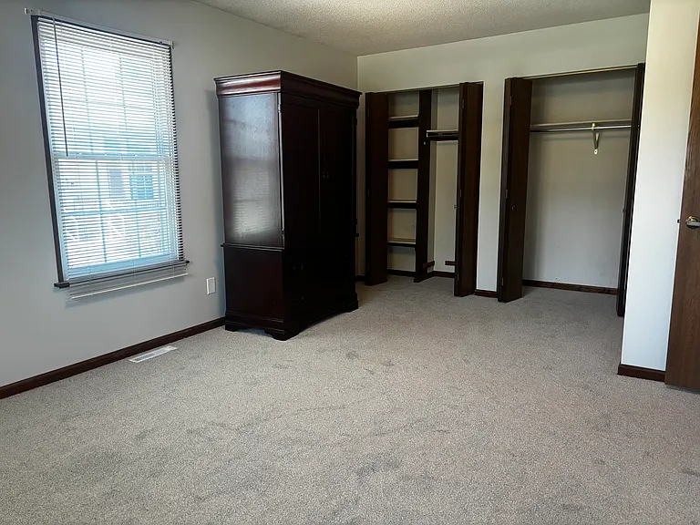 4 Edith Ct — Photo 15