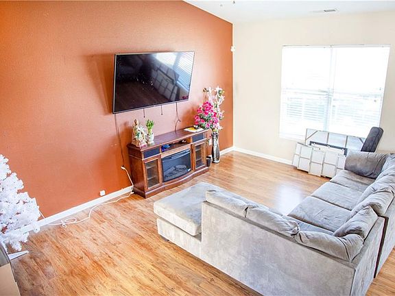 5th image of 4052 Steelewater Way