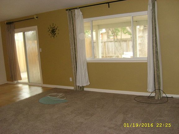 3rd image of 523 Greenwood Dr