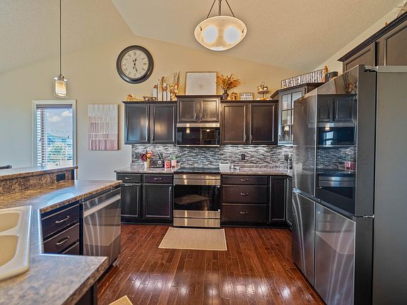 5th image of 3120 Cottontail Ln
