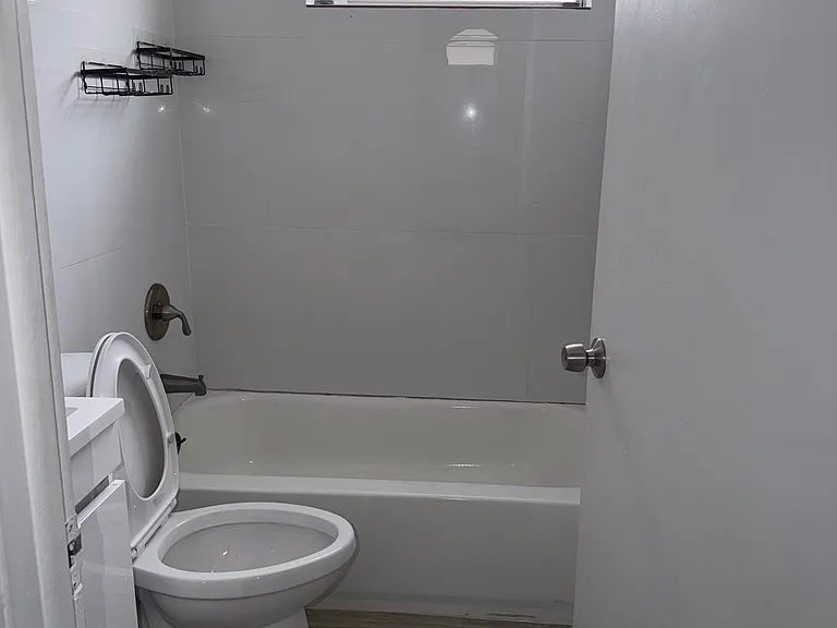 1029 SW 5th St #12 — Photo 9