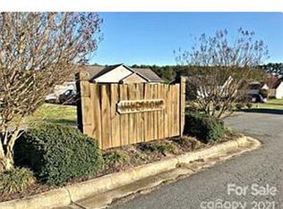 4891 Sandstone Dr, Conover, NC 28613