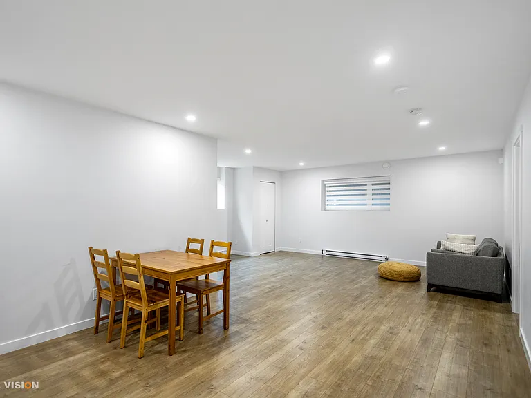 20463 76a Ave — Photo 34